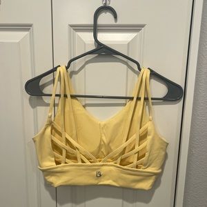 Buffbunny sports bra. 💛